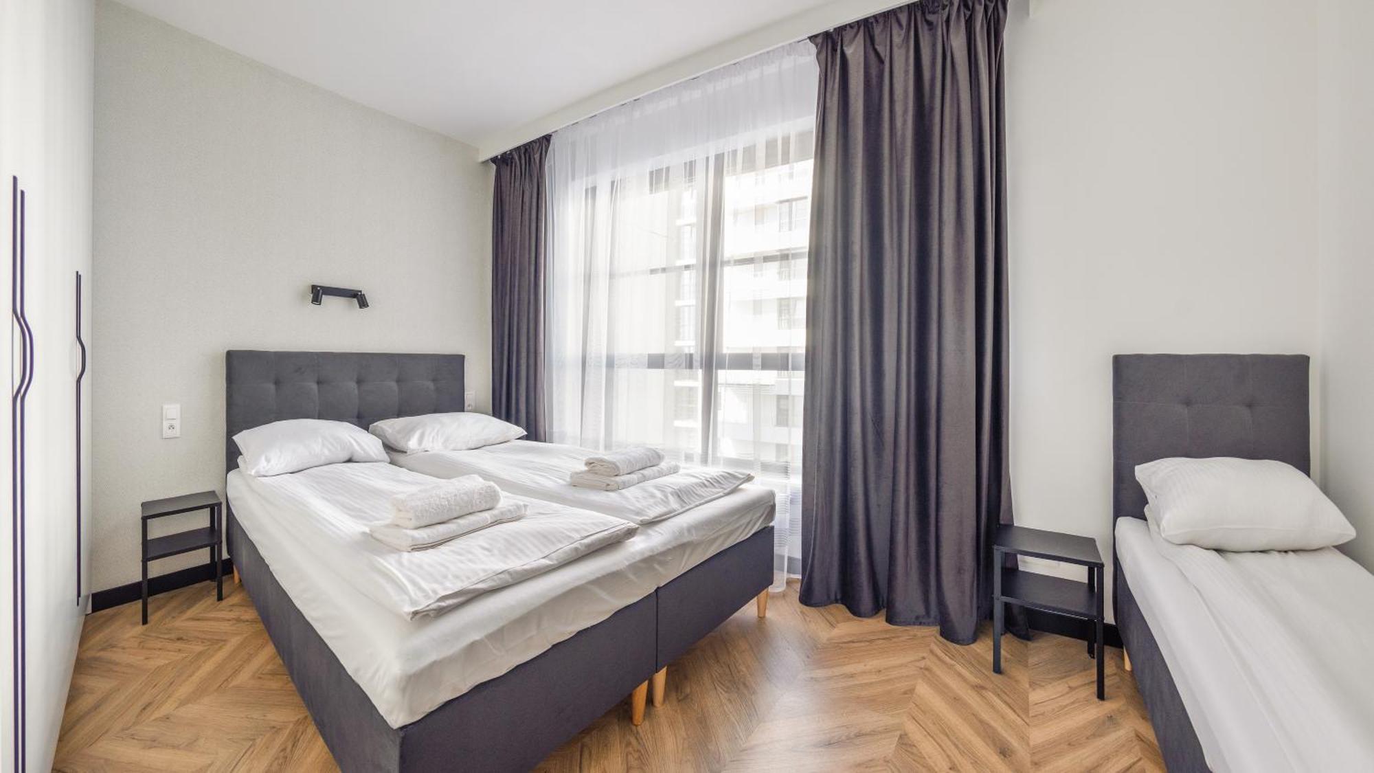 Flatbook - City Center Apartments Doki Living グダニスク エクステリア 写真